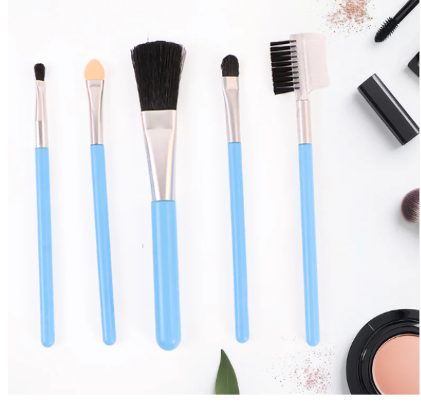 Makeup Brushes Kit – 5-Piece Soft Synthetic Set | BeautyBare - Image 3