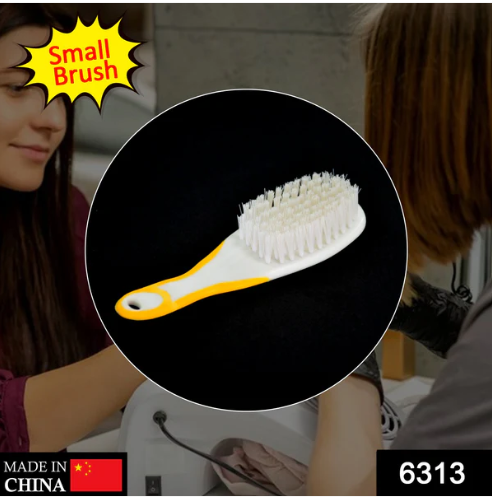 Handle Grip Nail Brush – Ergonomic Toe & Fingernail Cleaner | Velvet Wipe