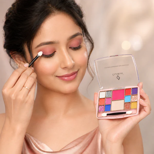 Multi-Color Eyeshadow Palette – Matte & Shimmer Eye MaMulti-Color Eyeshadow Palette – Matte & Shimmer Eye Makeup Kitkeup Kit