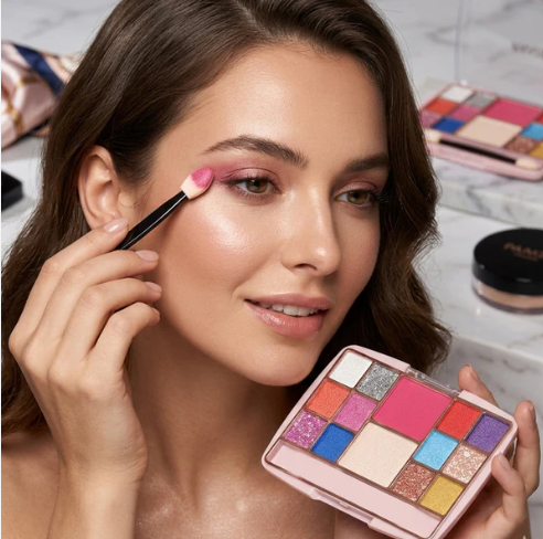 Multi-Color Eyeshadow Palette – Matte & Shimmer Eye Makeup Kit