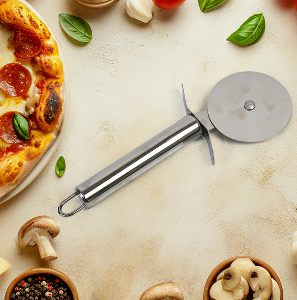 Stainless Steel Pizza Cutter – Sharp Rotary Blade & Ergonomic Handle
