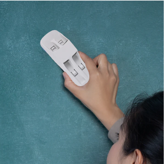Magnetic Duster – Dual Marker Holder & Lightweight | Deskura - Image 4