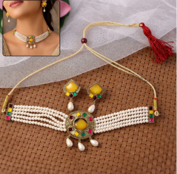 Stone Pearl Choker