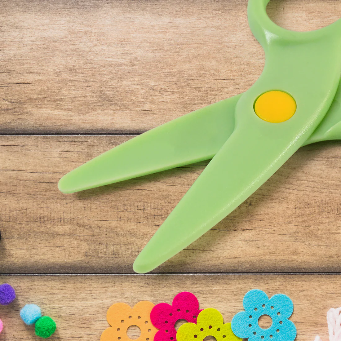 Plastic Safety Scissors – Safe, Colorful Preschool Training Tool