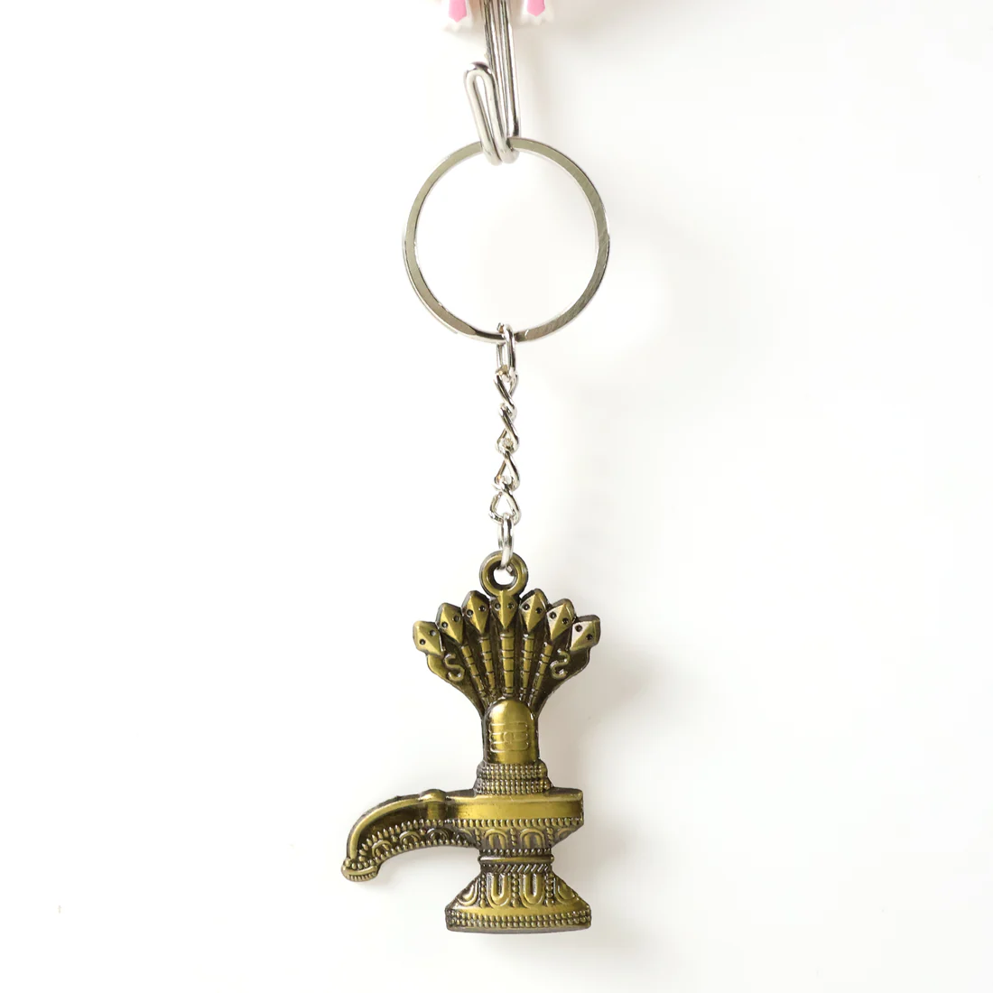 Discover the Lord Shiva Shivaling Metal Keychain, a durable spiritual accessory that blends faith and functionality for everyday use.