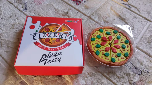 Pizza Eraser Set – Fun 3D Slices for Kids' Stationery