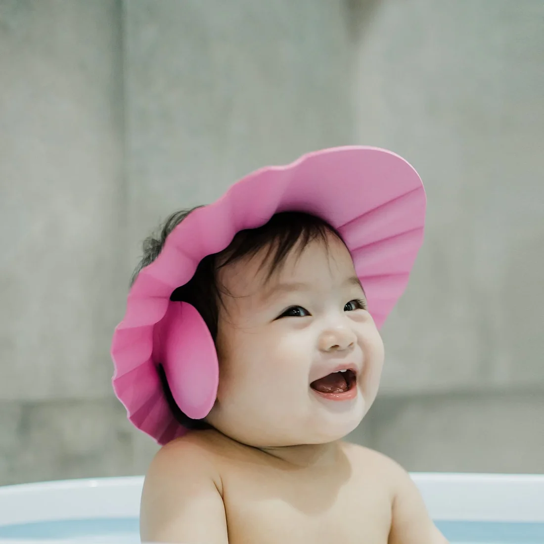 Baby Shower Cap – Adjustable Eye & Ear Protection | Mini Bubbles - Image 4