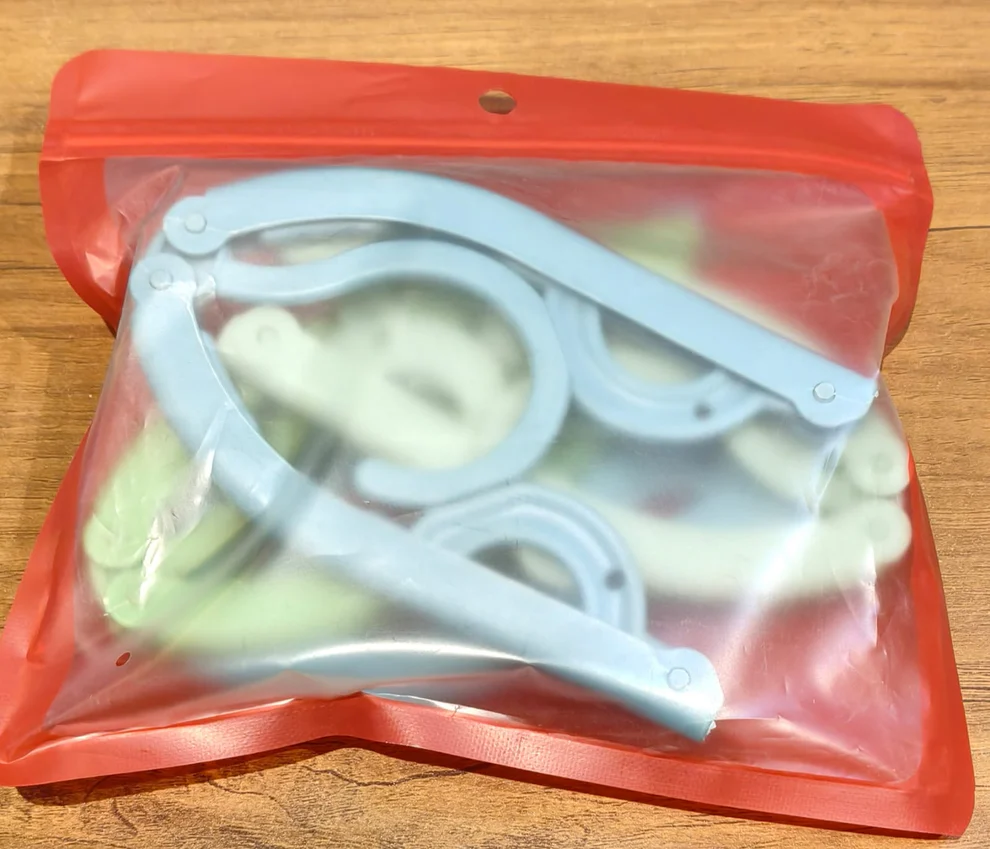Travel Hangers