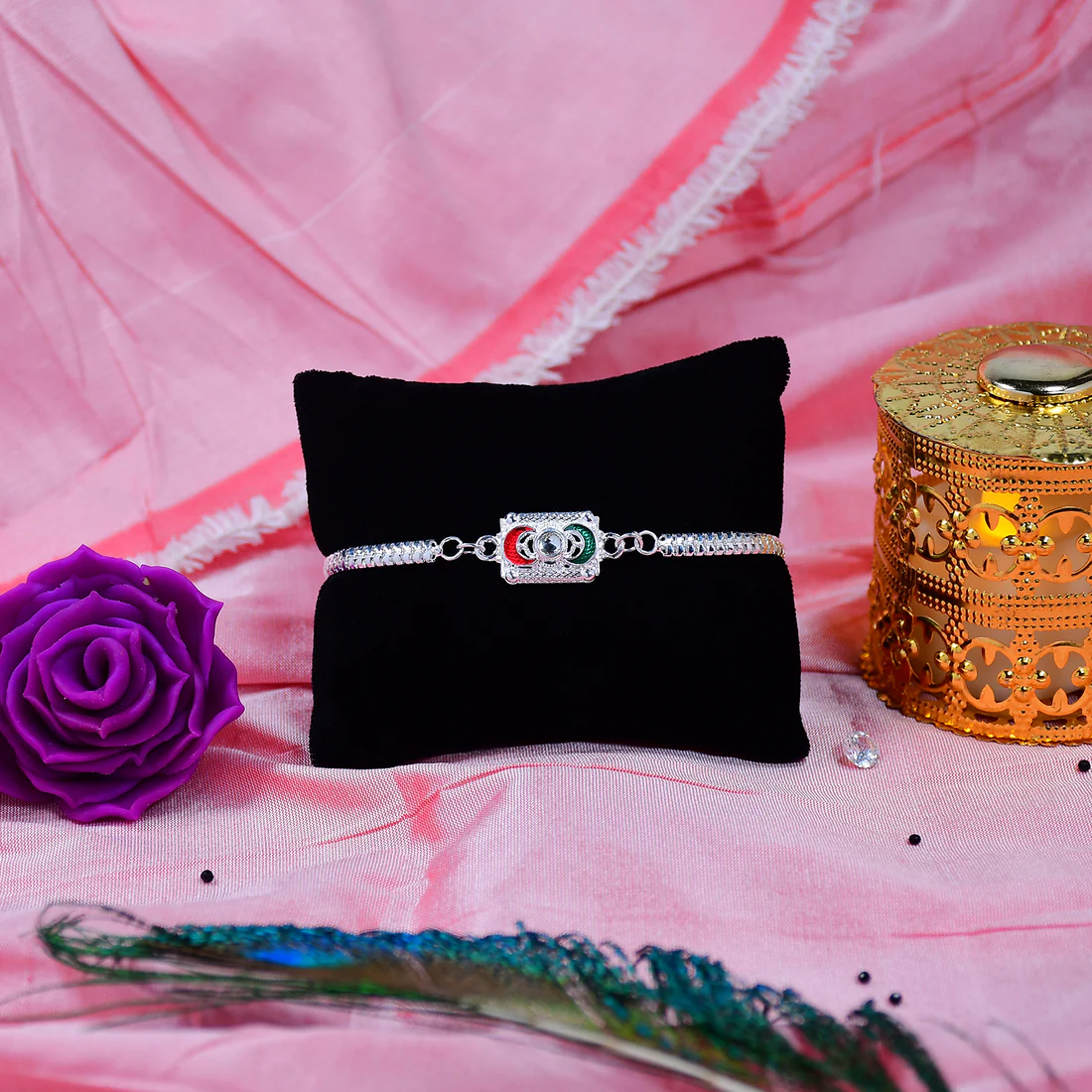 Geometric Rakhi with Linked Ring Design – Trendy Raksha Bandhan Gift