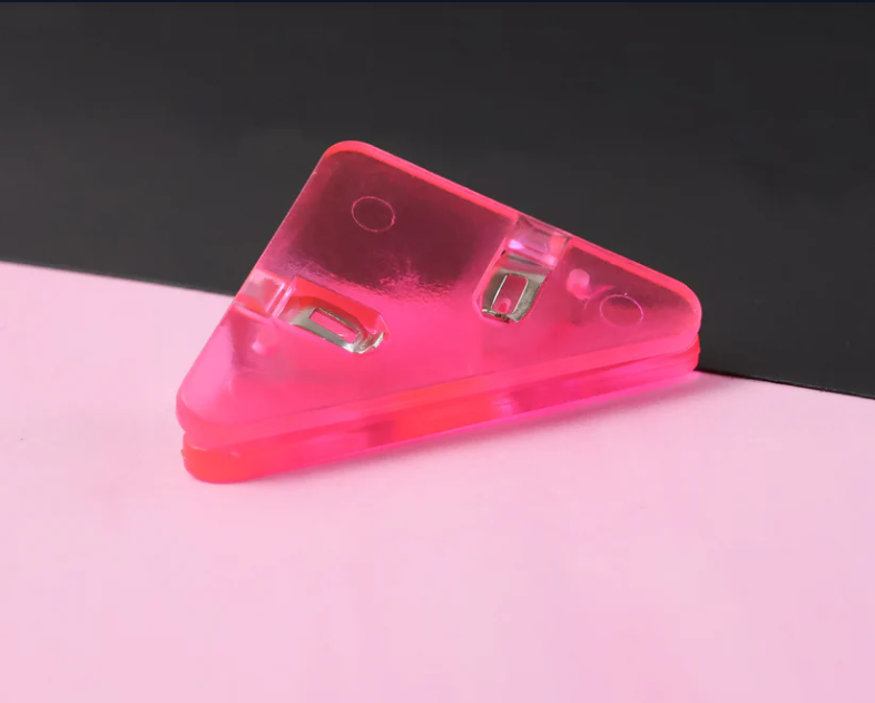 Triangle Paper Clips – Durable ABS Clips for Document Care
