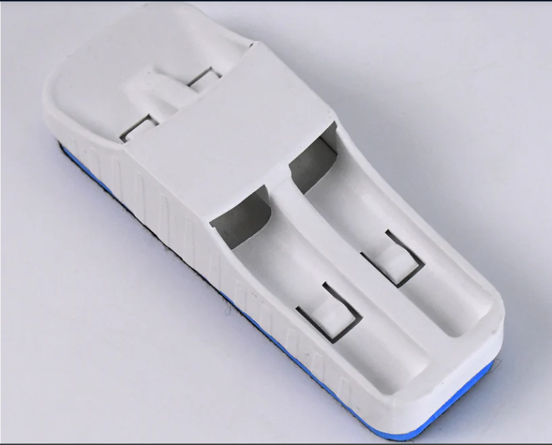 Magnetic Duster – Dual Marker Holder & Lightweight