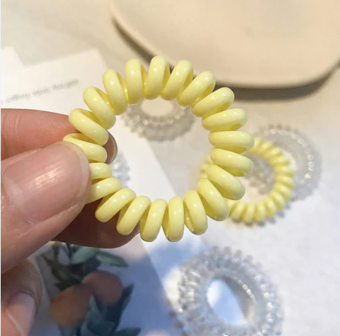 Spiral Coil Hair Band – Strong No-Crease Styling Accessory