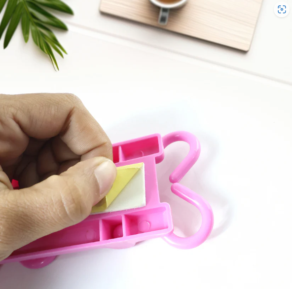 Multi-Purpose Hanging Organizer – 6 Durable Pink Hooks