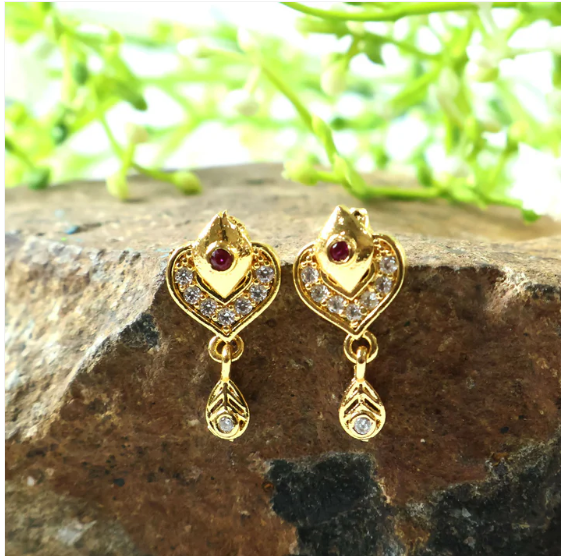 Gold Heart Drop Earrings with Ruby & Crystal Accents – Elegant Design - Image 5