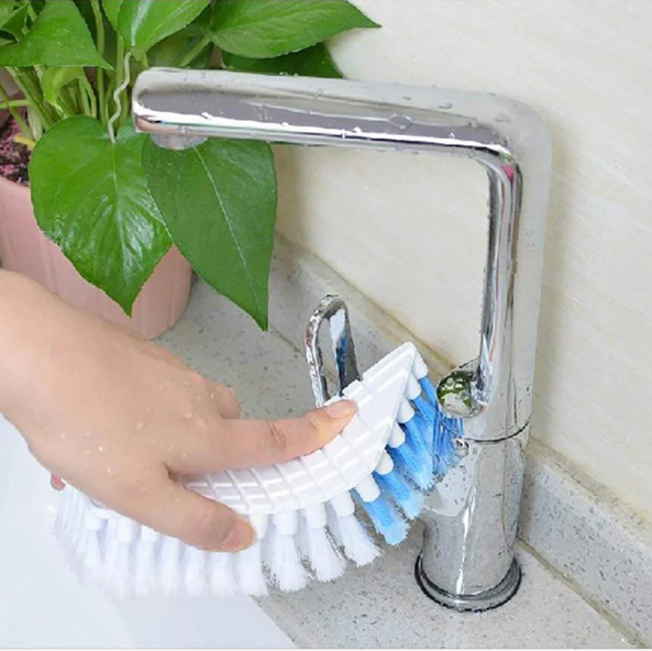 Flexible Cleaning Brush – Bendable for Tight Spots | Velvet Wipe