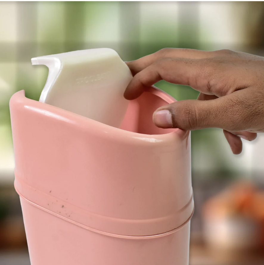 Mini Dustbin with Lid – Compact Plastic Desk Bin | Pro Clean