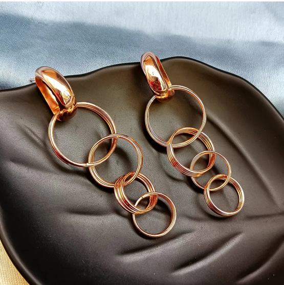 Gold Drop Earrings – Elegant & Lightweight Design