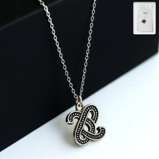 Pendant Necklace – Lightweight Single Piece with Random Design