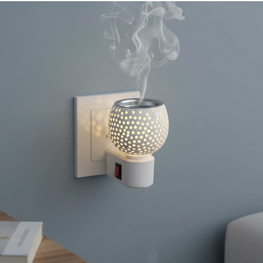 Star Cut Glass Aroma Diffuser – Elegant Plug-In Night Lamp