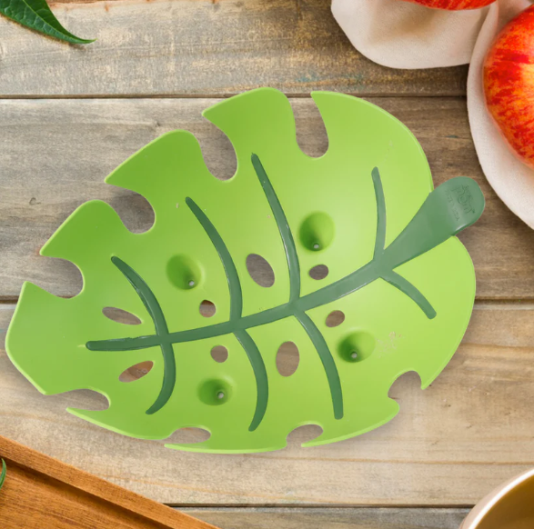 Leaf-Shaped Plastic Fruit Basket – Ventilated & Durable Design