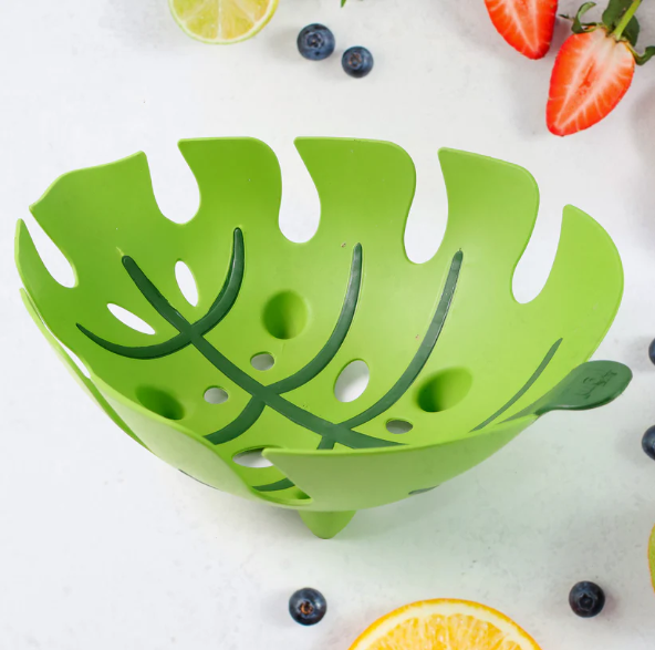 Leaf-Shaped Plastic Fruit Basket – Ventilated & Durable Design