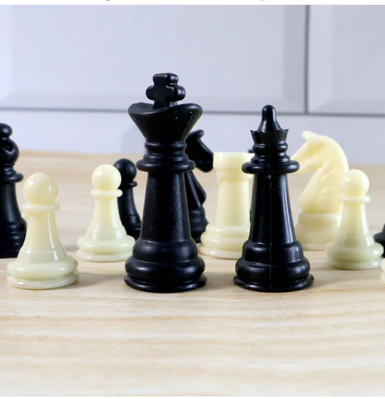 Foldable Magnetic Chess Board - Travel Friendly 24x24 cm - Image 3