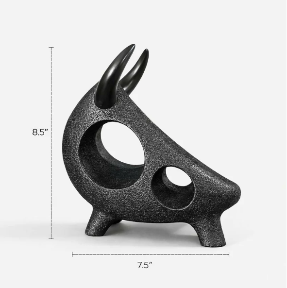 Modern Bull Sculpture – Contemporary Abstract Resin Decor
