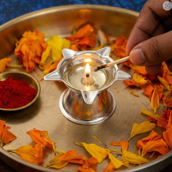 Silver Star Diya Lamp – Elegant Pooja & Festival Decor