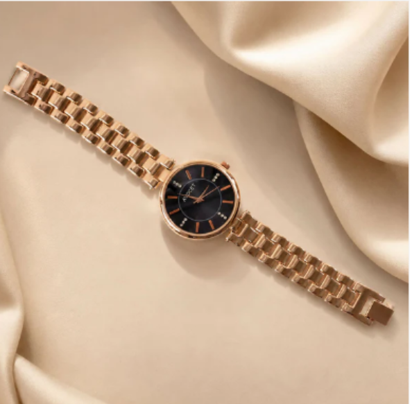Women’s Rose Gold Metal Strap Watch – Elegant & Stylish Accessory
