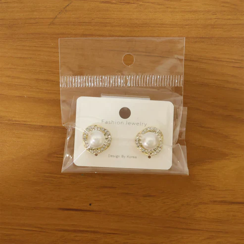 Pearl Floral Stud Earrings – Elegant Korean Style Jewelry - Image 4