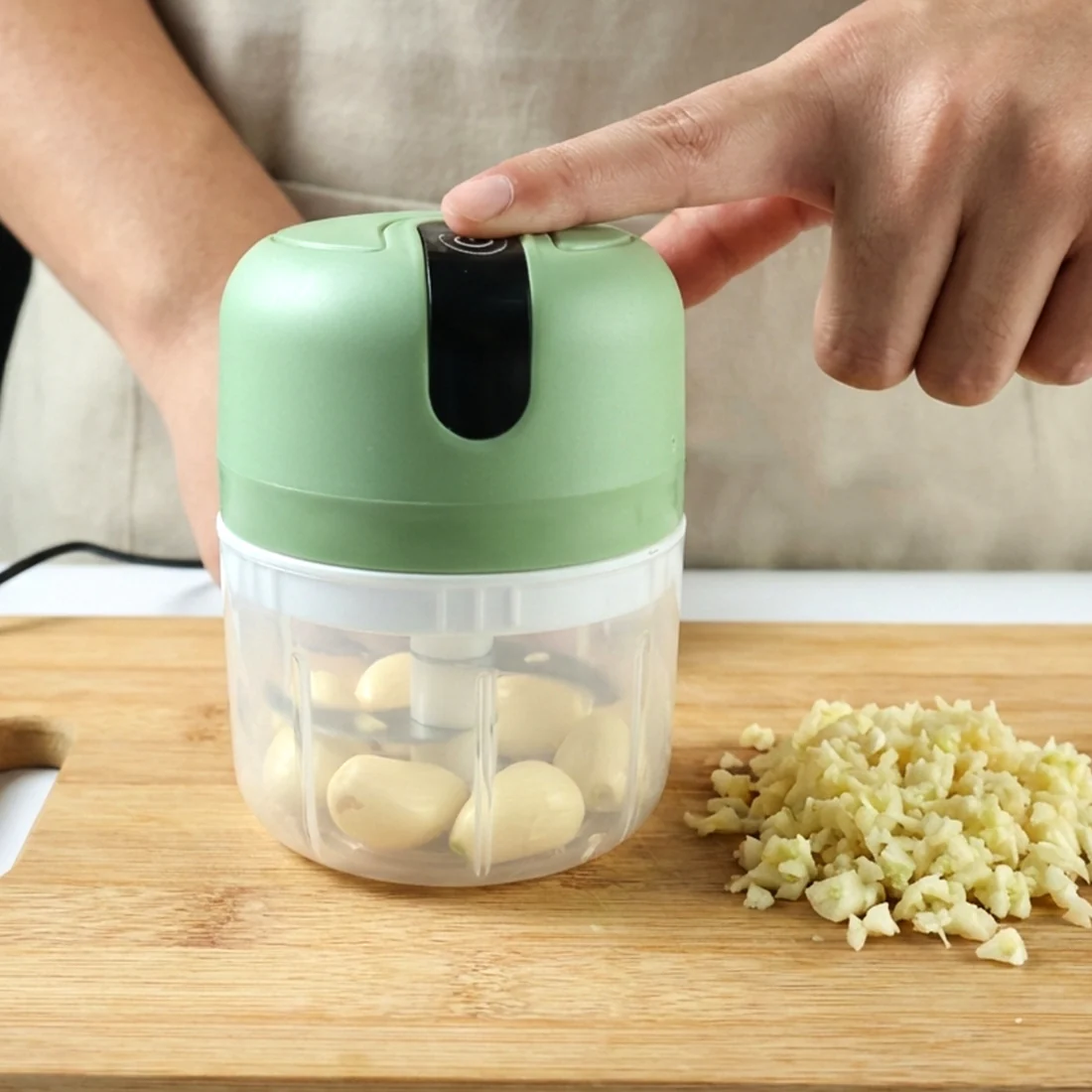 Mini Electric Food Processor – USB Rechargeable & Compact 250 ML