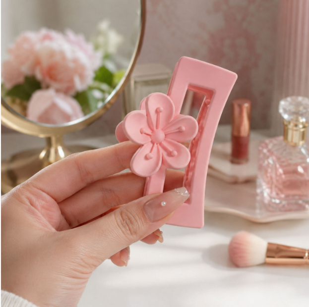 Stylish Plastic Hair Clip Strong Grip Claw Clutcher For Women Girls (1 Pc) - Image 2